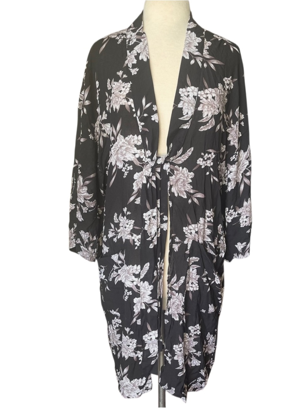 Spiritual Gangster Women’s Tie-Front Maya Kimono Topper Cover-Up Layering Piece